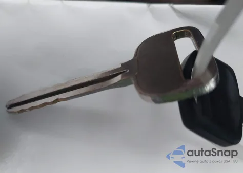 1998 Toyota Camry Le z USA, uszkodzony, nr VIN JT2BG22K7W0243918